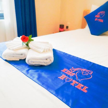 Kiss Hotel Tan Binh 호치민 외부 사진